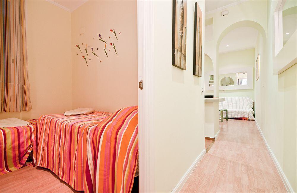 Apartamentos Aqui Me Quedo Madrid Eksteriør billede