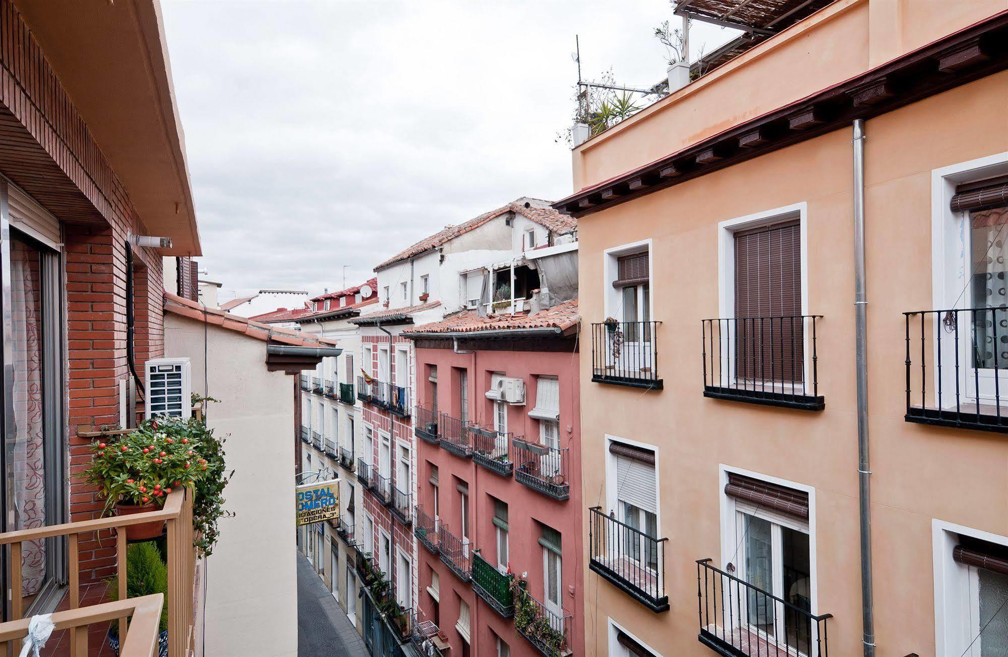 Apartamentos Aqui Me Quedo Madrid Eksteriør billede