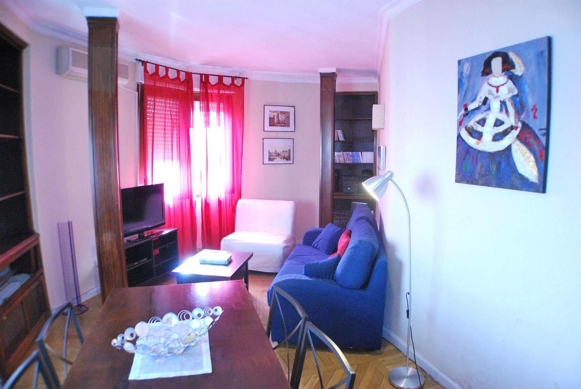 Apartamentos Aqui Me Quedo Madrid Eksteriør billede