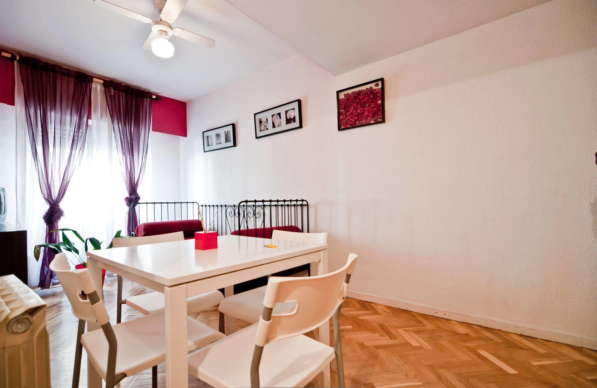 Apartamentos Aqui Me Quedo Madrid Eksteriør billede