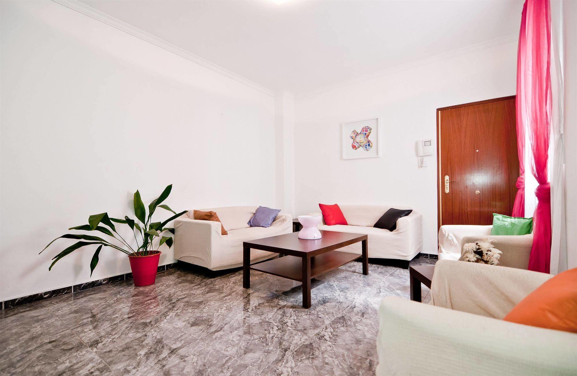 Apartamentos Aqui Me Quedo Madrid Eksteriør billede