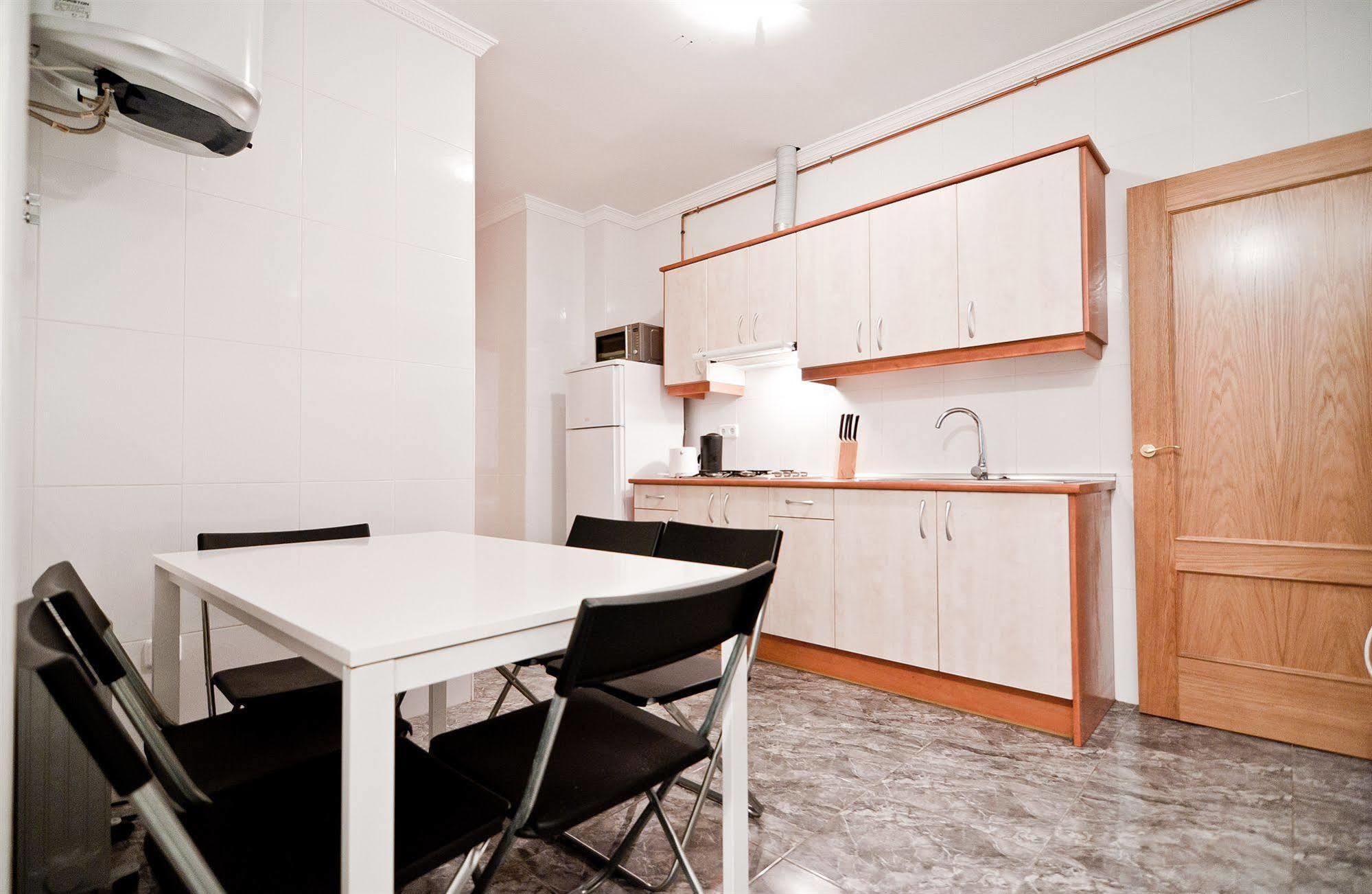 Apartamentos Aqui Me Quedo Madrid Eksteriør billede