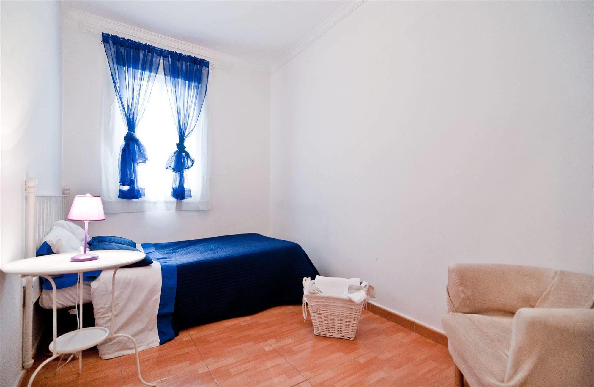 Apartamentos Aqui Me Quedo Madrid Eksteriør billede