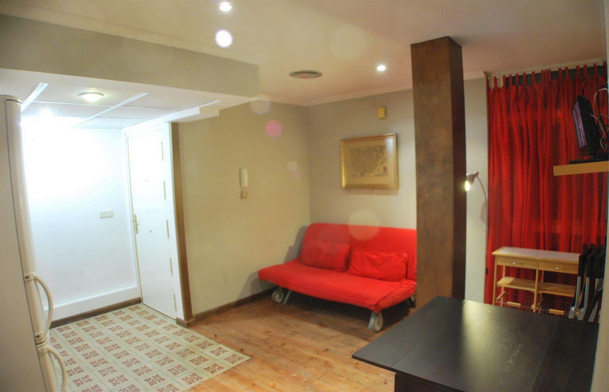 Apartamentos Aqui Me Quedo Madrid Eksteriør billede