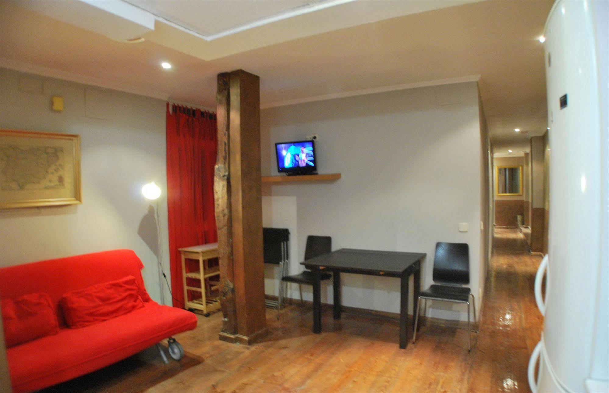 Apartamentos Aqui Me Quedo Madrid Eksteriør billede